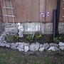 2008-04-18_sewerpipe_garden_coming_to_life