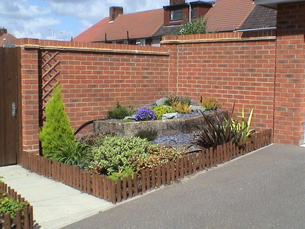 Our previous garden: The rockery (2004)