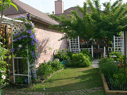 May08_PATIO