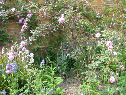 mottisfont_abbey_for_goy_-_02.jpg