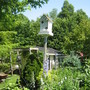 Birdhouse seeking tenants...