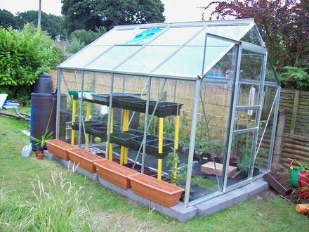 There the window boxs fit a treat :)